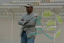 بعد أن ساهم في صعود الجار لأندية الثانية (القلعة) تتعاقد مع المنصف