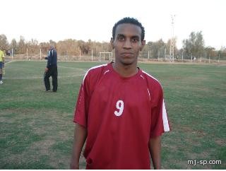 نادي السد يتعاقد مع المدرب الوطني منيف المنيف