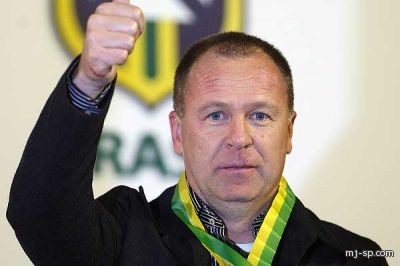 بعد رفض موريس.. البرازيل تعلن عن مدربها الجديد