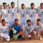 (بالصور)علي احمد يسلم جائزة افضل حارس وافضل لاعب في بطولة كاس فارماتون للاندية الخليجية 29‎