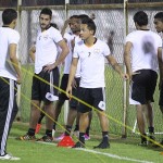 (بالصور)رئيس الشباب يجتمع بدرجة الشباب بالنادي ،و كأنه يرسم مستقبل الفريق الاول