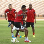 الياباني نيشيمورا يقود لقاء الهلال وضيفه ويسترن تحكيميًا