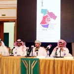 الحكام ينافسون اللاعبين بقصات الشعر