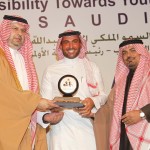 الوحدة يواصل تدريباته