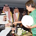 علي مبخوت في لقطة وفاء يسجل ولا يحتفل احتراماً للسعودين .‎