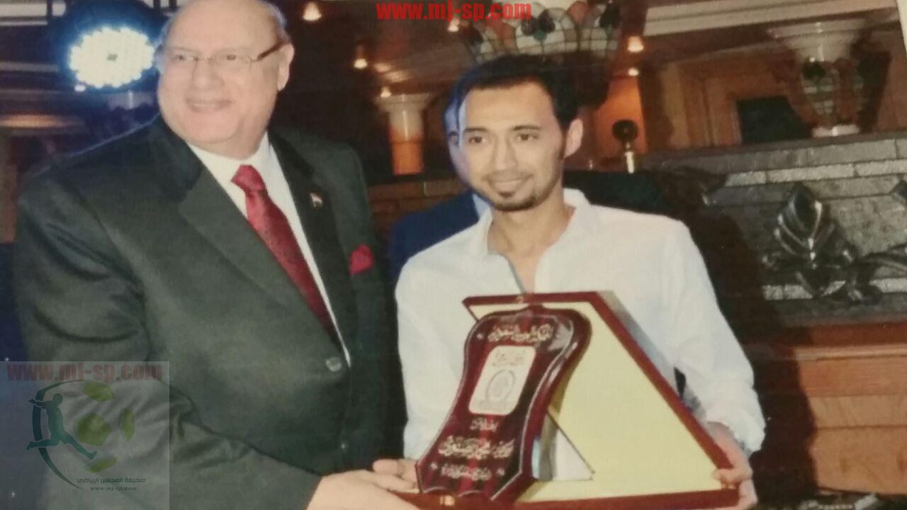 Ø¨Ù†Ø¯Ø± Ø®ÙŠØ± Ø§Ù„Ù„Ù‡ Ù…Ø¹ Ø±Ø¦ÙŠØ³ Ø§Ù„Ø§ØªØ-Ø§Ø¯ Ø§Ù„Ù…ØµØ±ÙŠ Ù„ÙƒØ±Ø© Ø§Ù„Ø·Ø§Ø¦Ø±Ø© Ù-Ø¤Ø§Ø¯ Ø¹Ø¨Ø¯ Ø§Ù„Ø³Ù„Ø§Ù…
