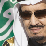 متوسطة حي السفارات أبطالا للسباحة