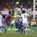 برشلونة يفكر في التعاقد مع نجم تشيلسي