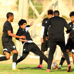 مناورة على ملعب المباراة تجهز التعاون‎