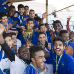 عضلات البطن تجبر العابد على السفر إلى المانيا