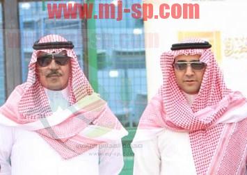 الباشا يسار الصورة والنصر يمين