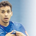 الهلال يشكو أحد المشجعين بسبب تغريدة !؟