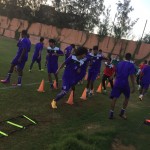 باتريك يقدّم برنامج التدريب المسائي بسبب الأجواء الضبابية
