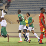 النصر يكسب ودية الفيصلي ويحتفي بهم بعد المباراة