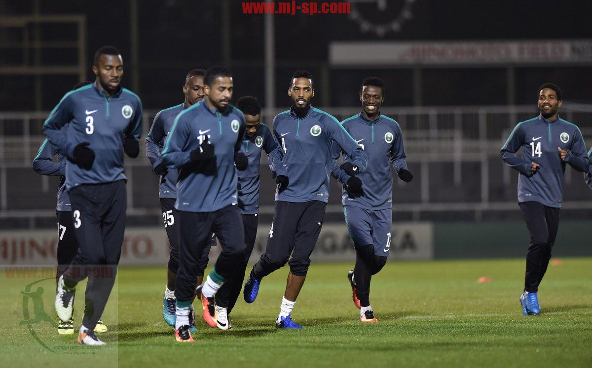 جانب-من-تدريبات-المنتخب-السعودي