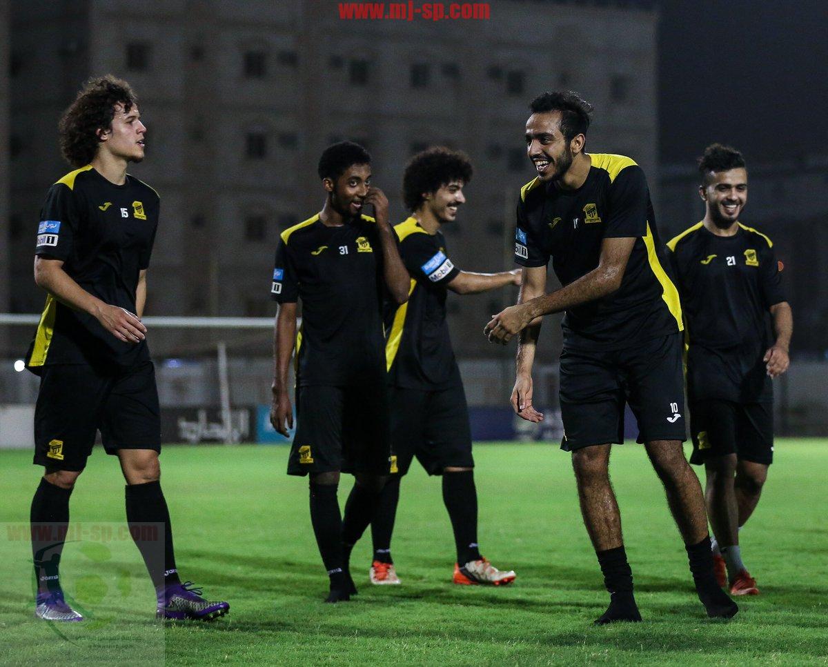 جانب من تدريبات الاتحاد