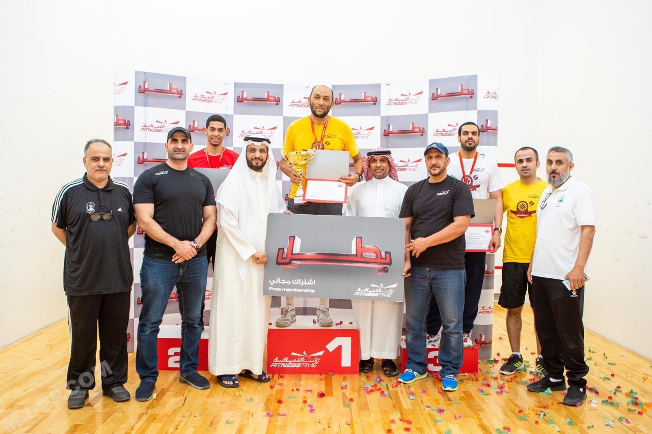 تتويج البطل