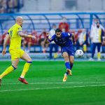 “قميص حجازي بـ 740 يورو”.. الاتحاد يُعلن مزاد “موقعة من نمرك المفضل”