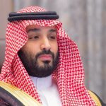 قبل انطلاق المران.. لاعبو الوحدة يهنئون “باخشوين” بعقد قرانه