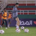 “وزير الرياضة” يصل مسقط مترئسًا وفد ملف الرياض للألعاب الآسيوية 2030