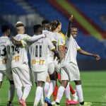 في مباراة مثيرة بالأهداف.. الهلال يكتسح الفتح بخماسية في دوري المحترفين (فيديو وصور)