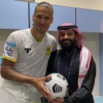 الإتحاد يعود برباعيه.. والهلال يكتسح الفتح