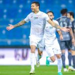 الإتحاد يستعيد صدارة الدوري بهدف وحيد أمام الحزم