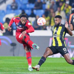 أمام الطائي.. الهلال يبحث عن القياسية