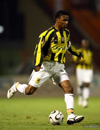 نور يقود الاتحاد للفوز على أحد