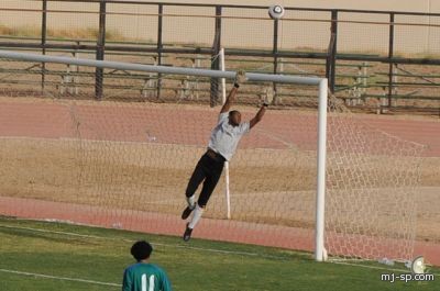 محمد  اليامي نجم المباراة في لقطة حصرية بالفيديو 