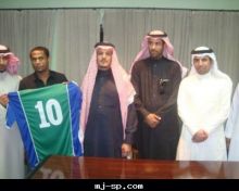 الان يمكنكم متابعة تسجيل كامل لتوقيع العقد بين الرئيسي الذهبي للشعلة والدولي الشيحان 