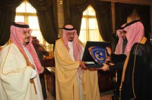 أمير منطقة الرياض يستقبل زعيم الاندية 