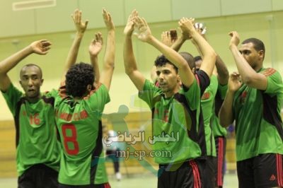 طائرة الكوكب تسقط بسبب قوة الموج و العرين يجدد أمله بالهدى ( صور ) 