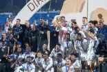الزعيم يهزم النصر برباعية.. ويتوج بكأس السوبر