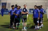نجوم الهلال يحتفون بـ”عيسى هرماش”‎