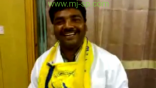 حلاق هندي يكرم زبائنه إحتفالاً بفوز النصر