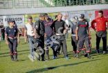 مدرب نادي تونسي يتعرض للضرب من لاعبية.. تعرّف على المُلابسات