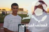 ( الشعلة ) غضب احد اللاعبين وعضو يحرض على استقالة الادارة