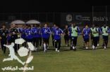 بمشاركة عزيز : الهلال يصل الرياض و يؤدي تمارينه