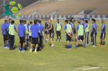 الهلال يتلقى دعوة للاعبين لحفل القناة الرياضية , و يواصل تمارينه بغياب عزيز