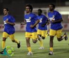 السيد خوستافو يكتتفي بالجوانب اللياقة في أول تدريب للفريق بعد عودته من دولة الإمارات