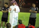 التونسي حافظ الهواربي يقود تدريبات الفريق الأول بحضور رئيس المكتب التنفيذي الأستاذ عبدالعزيز التويجري