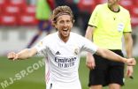 ريال مدريد يجدد عقد لوكا مورديتش