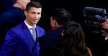البرتغالي “كرستيانو رونالدو” يفوز بجائزة #فيفا لـ #أفضل_لاعب في عام 2016
