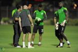 الأخضر يواصل تدريباته