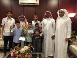 الشويهين شارك في تكريم الحكم السماعيل ولاعب الفتح الموسى يكرم الفائزين في بطولة البلايستيشن‎